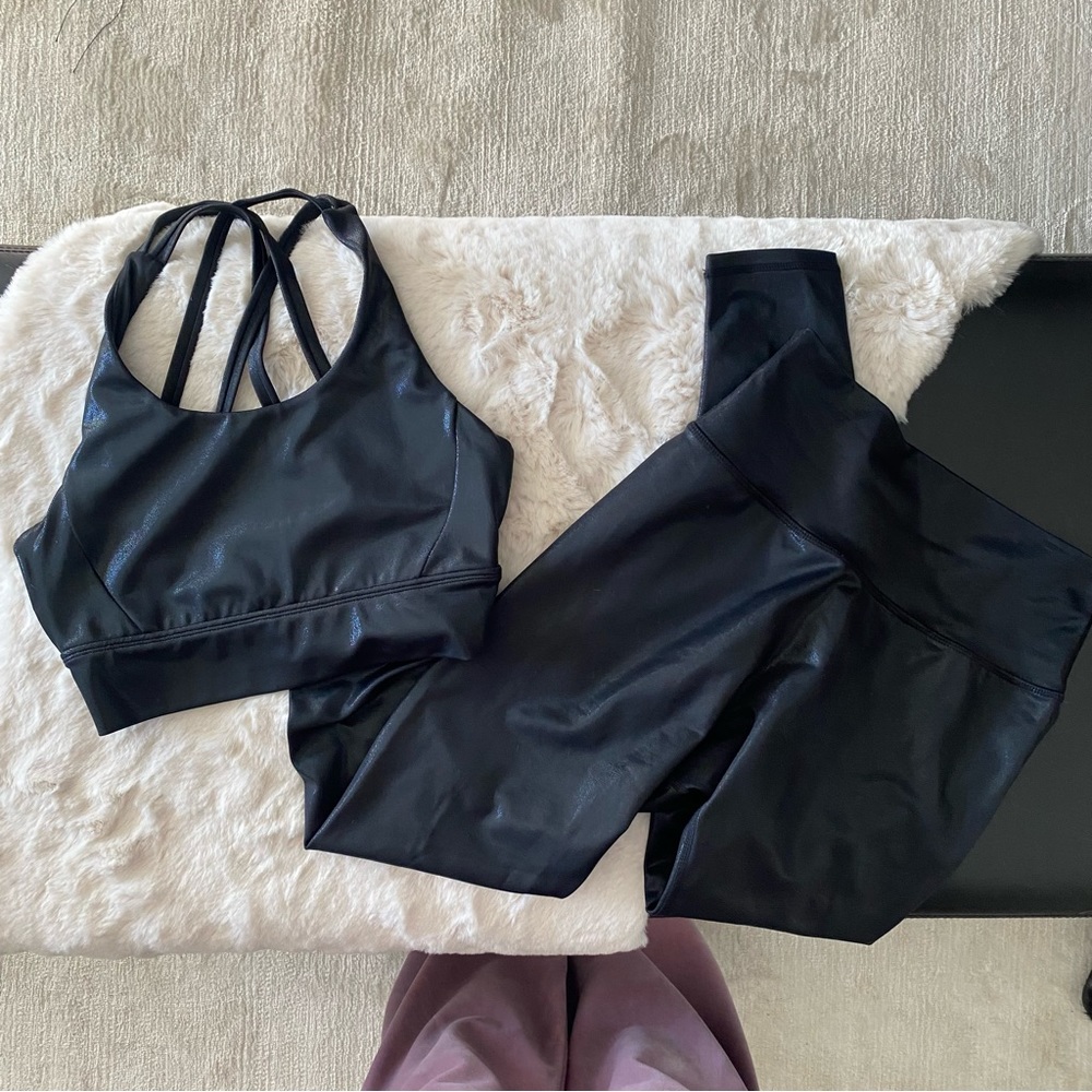 BuffBunny Black Shiny Set